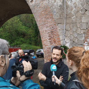 997d4900-f690-441f-9a25-085d5f26e041